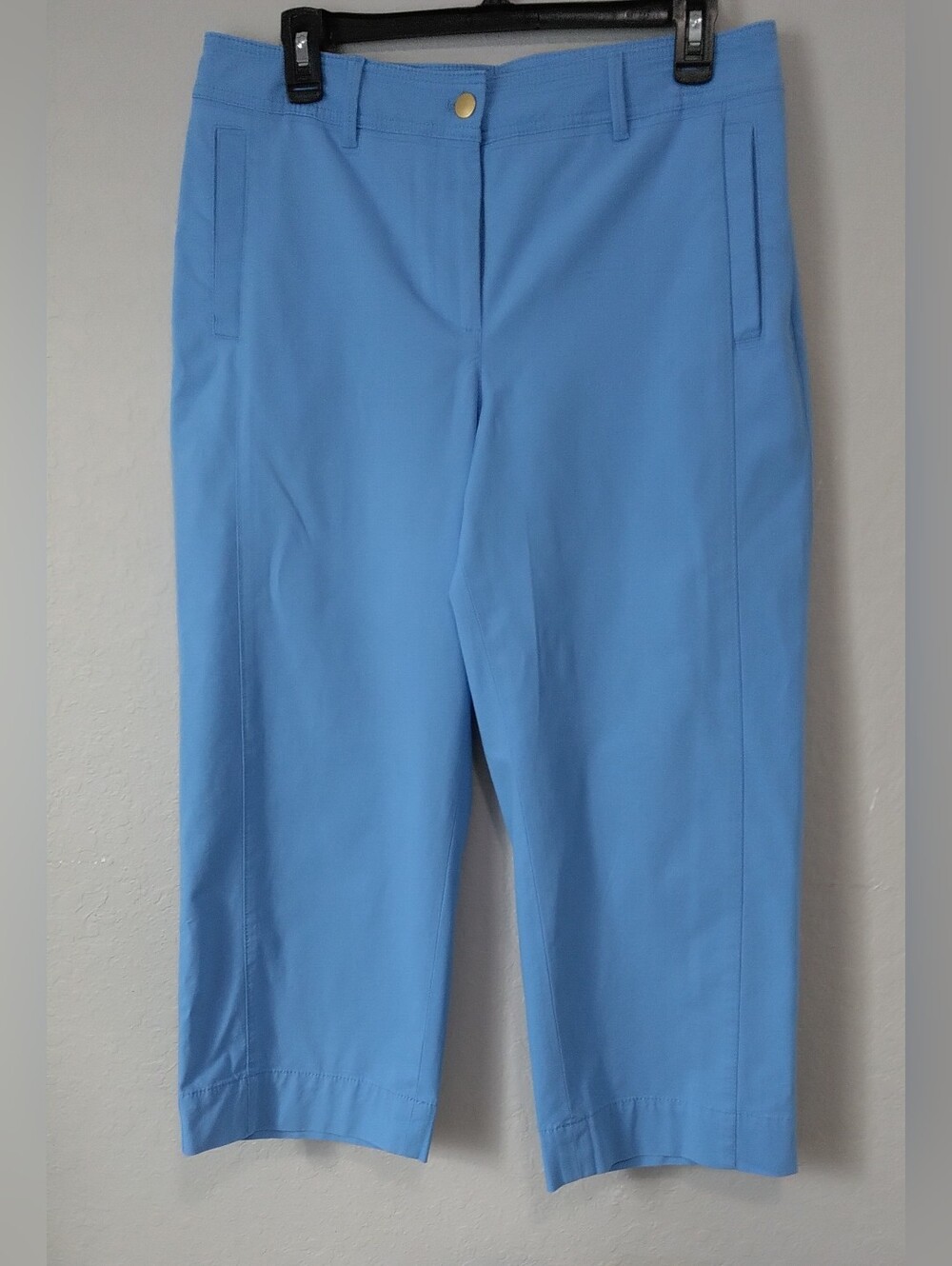 Talbots Capris Light Blue Cotton Blend Shorts with White Waistband